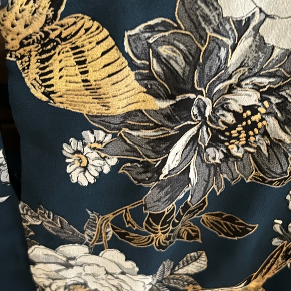 Teal, white and gold print bubble tank size 20 - Picture 4 of 6